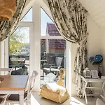 Apartman Zalia Kopa 300 M Iki Juros, Kunigiskes