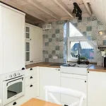 Zalia Kopa 300 M Iki Juros, Kunigiskes Apartman *
